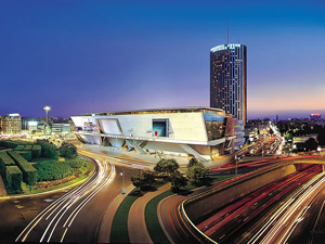 :ocalization World Conference Paris France